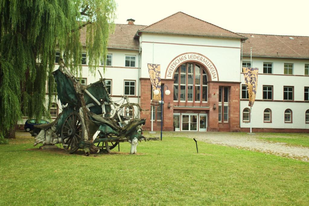 Hotel Am Ledermuseum Offenbach am Main Buitenkant foto